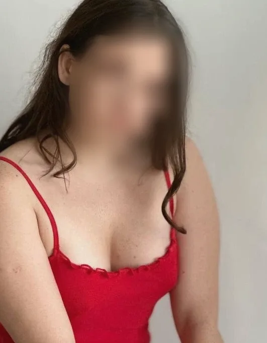 Petra, 28